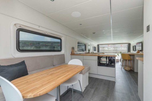 Houseboat and Berth, Eastern Concourse, Brighton Marina Village, Brighton, BN2 5SF 4
