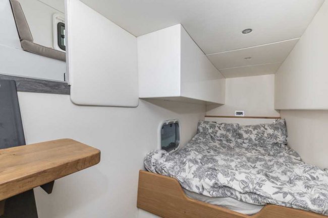 Houseboat and Berth, Eastern Concourse, Brighton Marina Village, Brighton, BN2 5SF 4