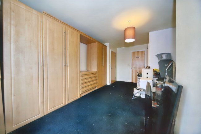 Flat 5, Tower Court, London Road, Newcastle, Staffordshire, ST5 1LT 2