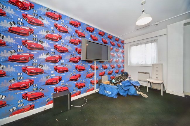 Flat 5, Tower Court, London Road, Newcastle, Staffordshire, ST5 1LT 2