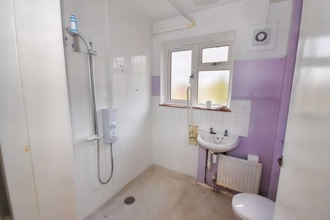 13 The Spinney, Pulborough, West Sussex, RH20 2AP 5