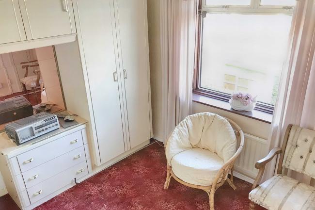 17 Bourne Avenue, Basildon, Essex, SS15 6DX 10