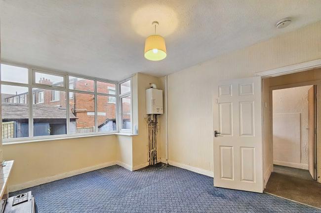 31 Ramsey Avenue, Blackpool, FY3 7AG 10