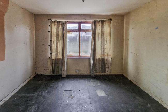 3a Headley Avenue, Wallington, SM6 8NQ 8