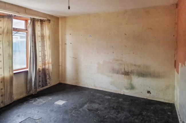 3a Headley Avenue, Wallington, SM6 8NQ 8