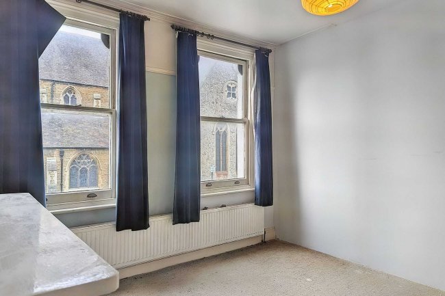 26a St Pauls Road, Thornton Heath, CR7 8NB 10