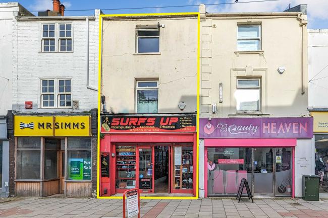 92 Montague Street, Worthing, BN11 3HF 8