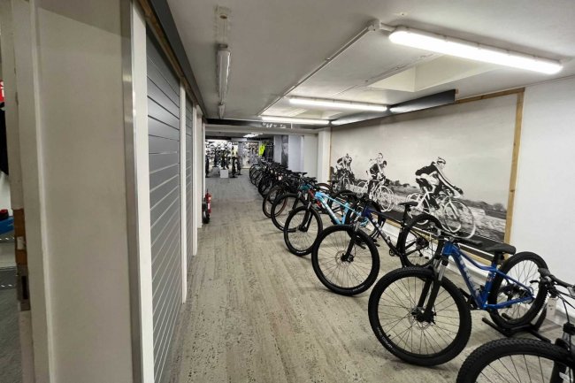 146-148 High Street, Tonbridge TN9 1BB 2