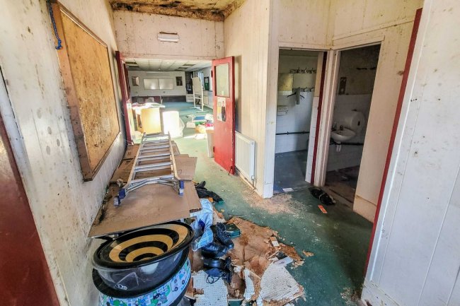 The Training Centre Park Road, Teddington, London, TW11 0AQ 10