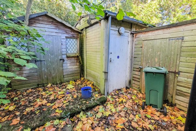 The Training Centre Park Road, Teddington, London, TW11 0AQ 10