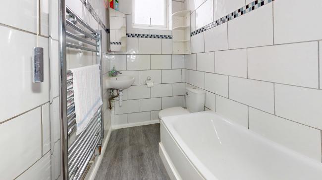 72/72A Clarendon Road, Wimbledon, London, SW19 2DY 7