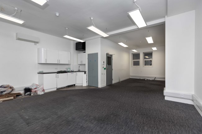 33 Southampton Street, Covent Garden, London, WC2E 7HE 6