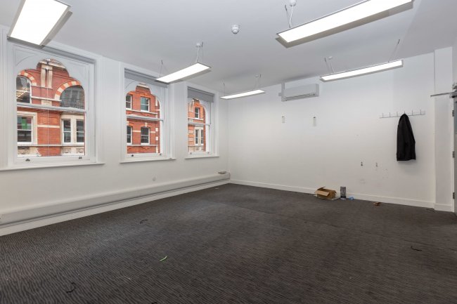 33 Southampton Street, Covent Garden, London, WC2E 7HE 6