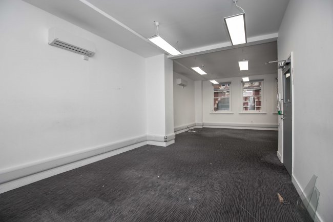 33 Southampton Street, Covent Garden, London, WC2E 7HE 6