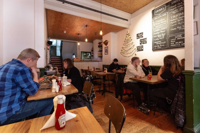 33 Southampton Street, Covent Garden, London, WC2E 7HE 6