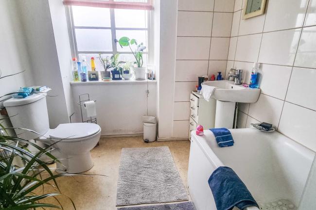 Flat 8 St. Johns Court, Finchley Road, Hampstead, London, NW3 6LL 6