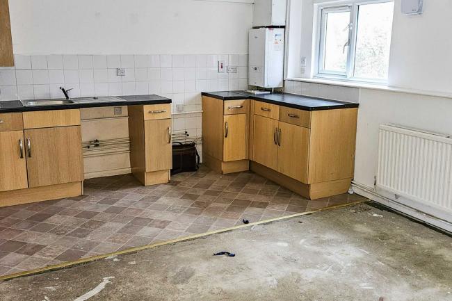 Flat 30 Atholl Court & Garage, Kingsway Gardens, Andover, SP10 4BB 4