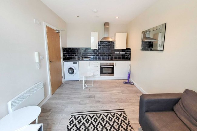 81 Castleview House, East Lane, Runcorn, WA7 2DR 7