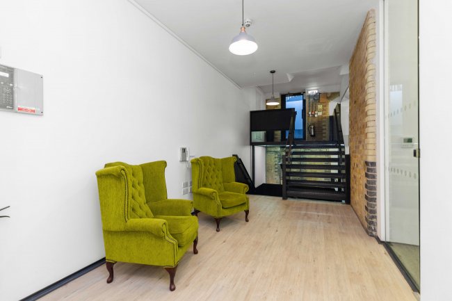 1 Rosebery Avenue, London, EC1R 4SR 4