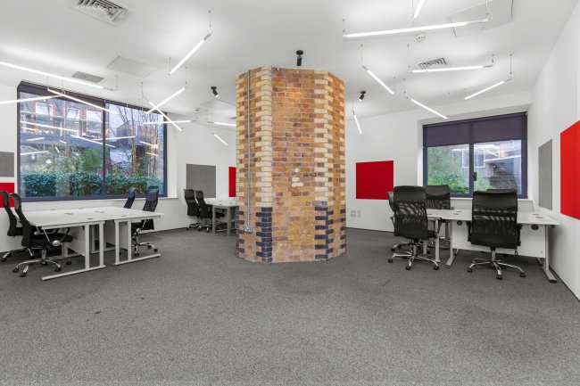 1 Rosebery Avenue, London, EC1R 4SR 4