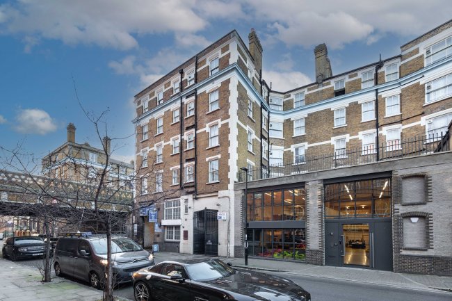 10C Warner Street, London, EC1R 5HA 3