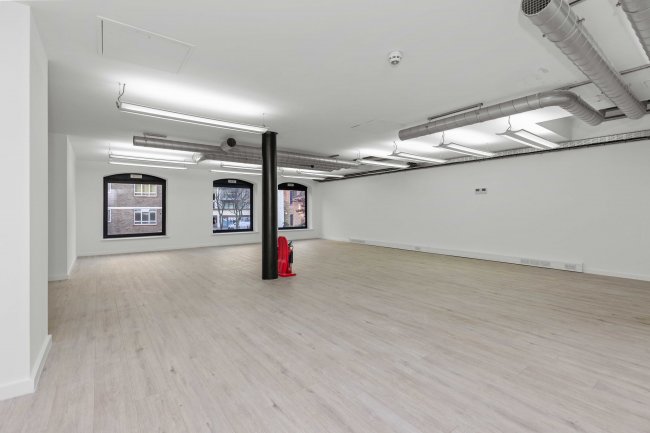 10C Warner Street, London, EC1R 5HA 3