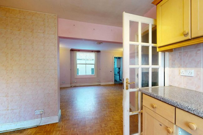 92 Prebend Street, Islington, London N1 8PR 1