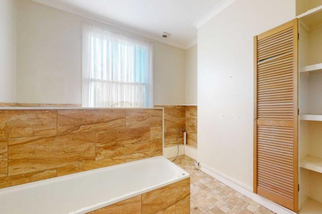 92 Prebend Street, Islington, London N1 8PR 1