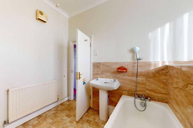 92 Prebend Street, Islington, London N1 8PR 1