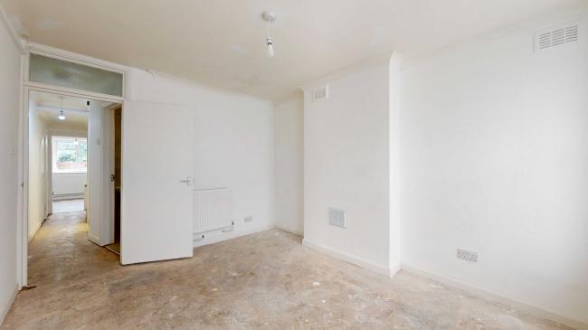 104A Hammond Road, Southall, UB2 4EH 8