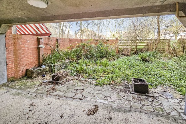 Flat 11 Atholl Court & Garden, Kingsway Gardens, Andover, SP10 4BB 7