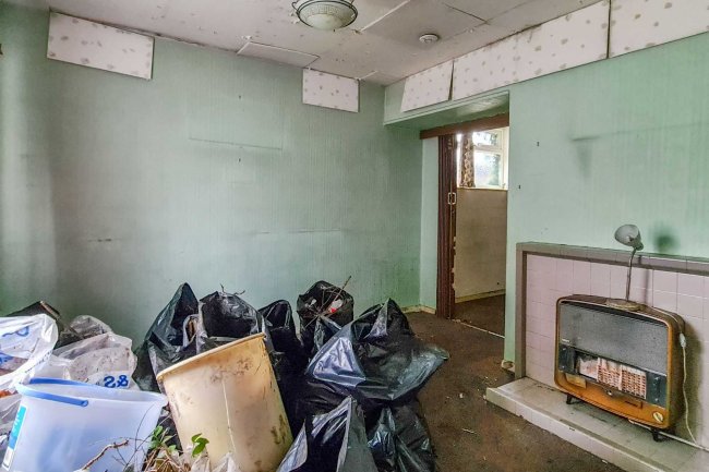 44 Cippenham Lane, Slough, SL1 5BN 3