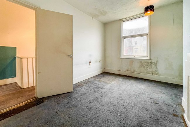 104 Queens Road, Hastings, East Sussex, TN34 1RL 8