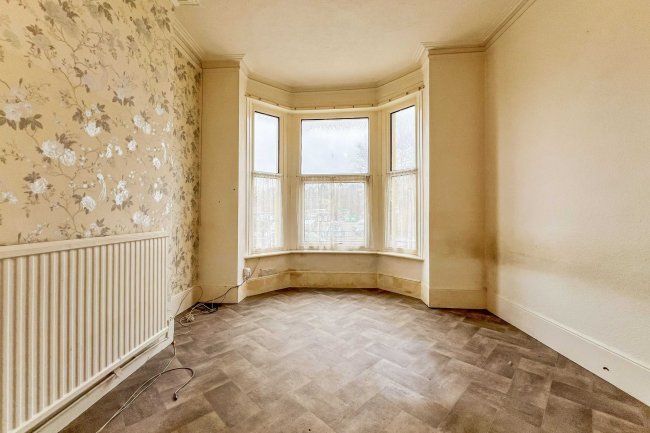 104 Queens Road, Hastings, East Sussex, TN34 1RL 8