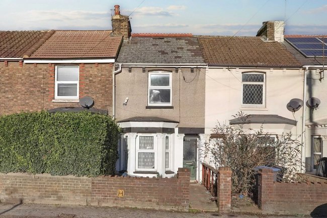 202 Coombe Valley Road, Dover, CT17 0HG 9