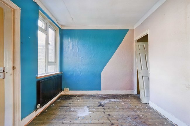 202 Coombe Valley Road, Dover, CT17 0HG 9