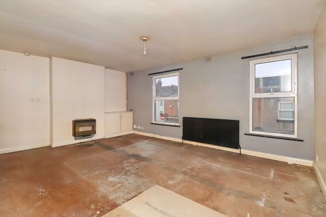 47A & 47B Lord Street, Leigh, WN7 1BY 6