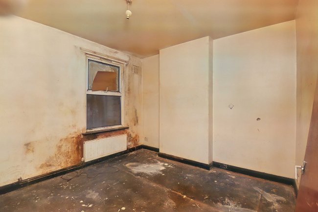 47A & 47B Lord Street, Leigh, WN7 1BY 6