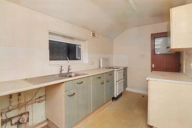 47A & 47B Lord Street, Leigh, WN7 1BY 6