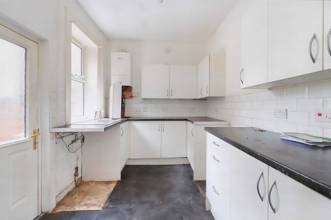 88 Hinderton Road, Birkenhead, Wirral, CH41 9AE 7