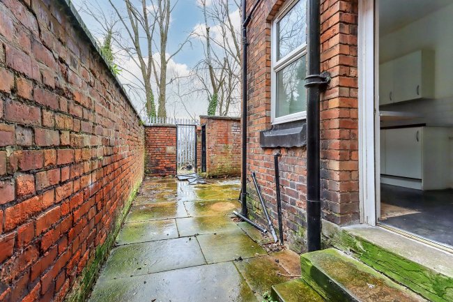 88 Hinderton Road, Birkenhead, Wirral, CH41 9AE 7