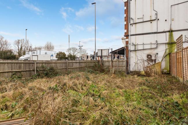 96 Natal Road, Bowes Park, London, N11 2HY 3