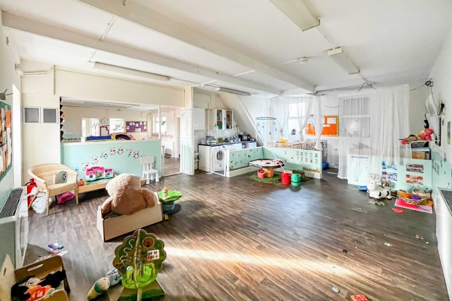 32 Albion Road, St Peter's, Broadstairs, Kent CT10 2UP 7