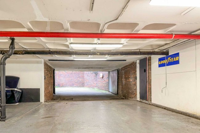 Caister House Garage, Roman Way, Islington, London, N7 8XL 8