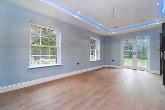 Leven House, Park Road, Slough, Berkshire, SL2 4PA 6