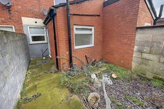 77 Silkstone Street, West Park, St. Helens, Merseyside, WA10 4PB 1