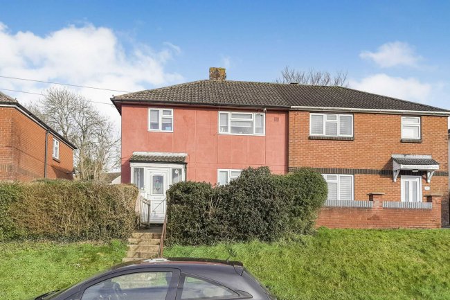 84 Pinewood Way, Salisbury, SP2 9HU 4
