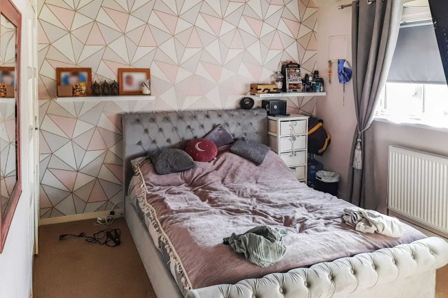 84 Pinewood Way, Salisbury, SP2 9HU 4