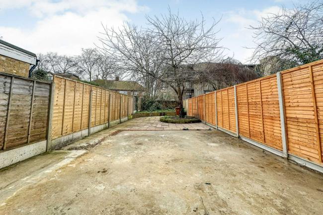 12 Rectory Road, Walthamstow, London, E17 3BQ 6