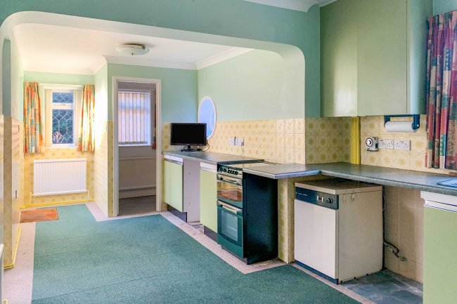 53 Worlaby Road, Grimsby, DN33 3JU 10